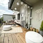 Casa Good Vibes